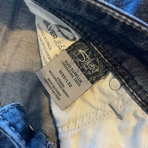 Silver brand bootcut jeans. Like new condition.
